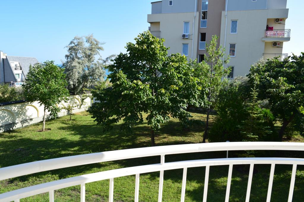 Hotel Eva Ravda Exterior foto